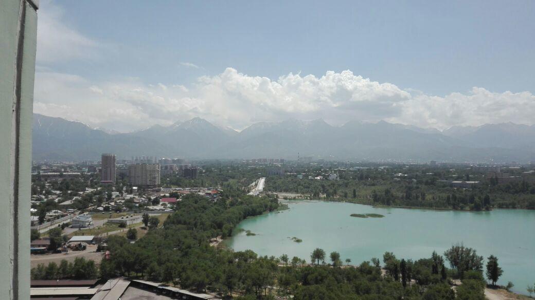 Apartment On Tole Bi Almaty Luaran gambar
